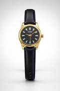 Montre Casio Classique – Boîtier Doré, Cadran Noir Texturé & Bracelet en Cuir